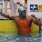 Henrique Barbosa comemora após vencer a final dos 100 metros peito