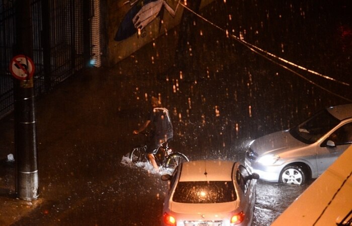 Tempestade deixa 4 mortos, 3 feridos e 1 desaparecido