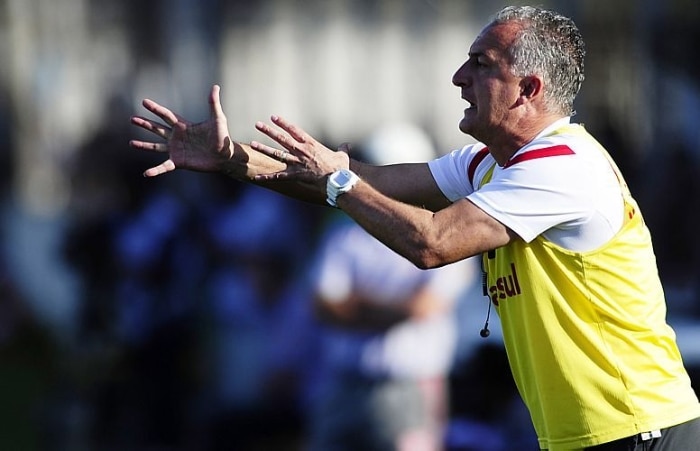 Frequentes mudanças no comando dos clubes esquentam Campeonato Brasileiro