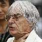 Bernie Ecclestone conversa com jornalistas no circuito de Suzuka Bernie Ecclestone conversa com jornalistas no circuito de Suzuka