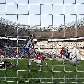 Marco Djuricin, do Hertha Berlim, faz o gol sobre o Oberhausem, em partida da segunda divisão alemã