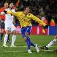 Luís Fabiano gira e chuta para fazer o primeiro gol do Brasil contra os EUA Luís Fabiano gira e chuta para fazer o primeiro gol do Brasil contra os EUA