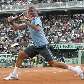 Federer rebate a bola na final em Roland Garros Federer rebate a bola na final em Roland Garros