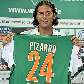 Pizarro exibe camisa em sua apresentação no Werder Bremen Pizarro exibe camisa em sua apresentação no Werder Bremen