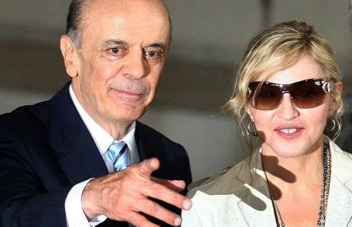 Madonna e o governador José Serra (PSDB) confabulam no Palácio dos Bandeirantes em SP