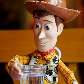 Woody acompanhou a amiga, mas preferiu beber água Woody acompanhou a amiga, mas preferiu beber água