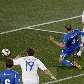 Chute de Vittek que resultou no segundo gol da Eslováquia Chute de Vittek que resultou no segundo gol da Eslováquia