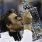 Argentino Juan Martin del Potro ergue taça após conquistar o US Open