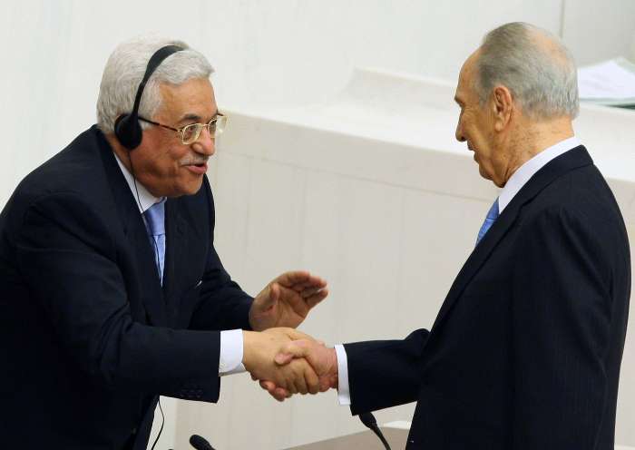 Peres encontra Abbas