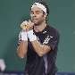 Fernando Gonzalez testa resistência da bolinha no Torneio de Xangai Fernando Gonzalez testa resistência da bolinha no Torneio de Xangai