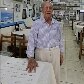 De garçom a dono de restaurante: seu Trasso chegou ao Brasil sem falar português