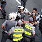 Decisão pelo fim da greve de professores acaba em pancadaria em SP