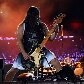 O bis teve três músicas e por mais quinze minutos