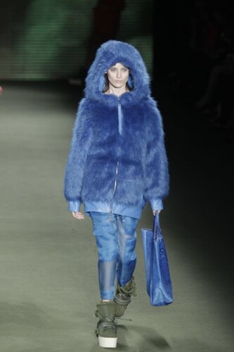 Confira os desfiles do primeiro dia da SPFW