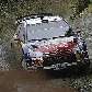 Loeb e Elna conduzem um Citroen em etapa do rali da Grã-Bretanha
