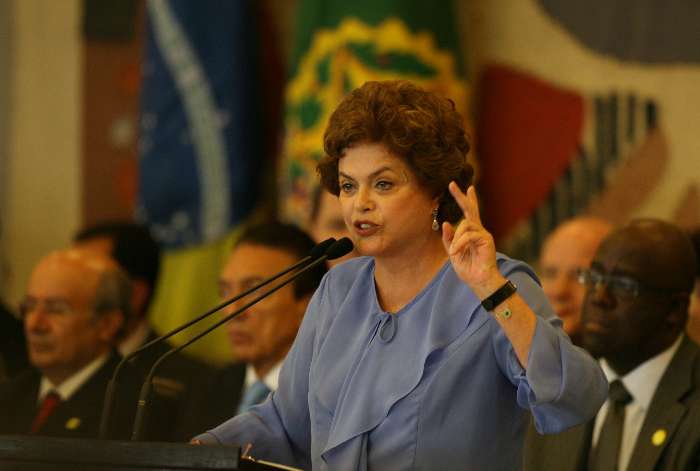 Dilma exaltou Lula ao afirmar que o presidente é 
