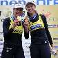 Maria Elisa e Talita exibem medalha de ouro conquistada na Noruega 