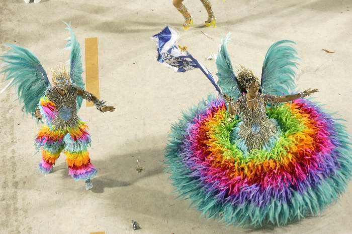 Melhores momentos do desfile da Beija-Flor, bicampeã do carnaval do Rio