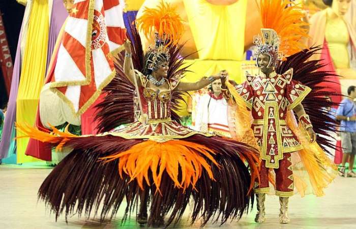 Desfile da escola de samba Viradouro