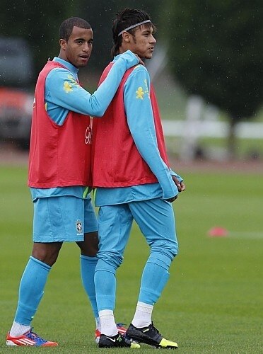 Neymar se prepara para último teste da seleção antes da estreia nos Jogos de Londres