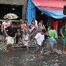 Nível do Rio Solimões sobe e Manaus entra em estado de emergência
