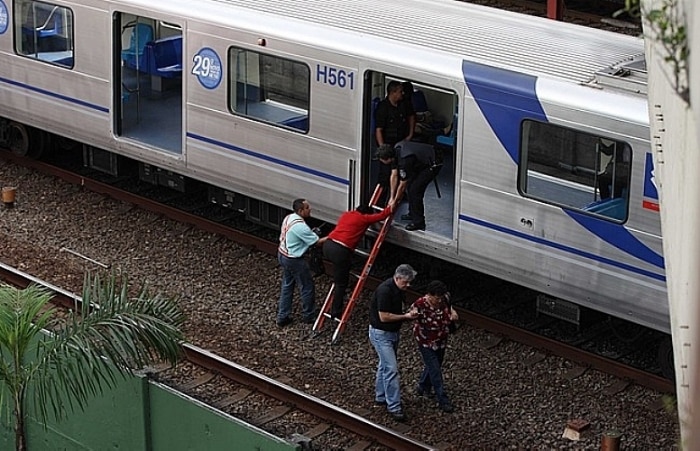 Acidente entre trens do Metrô deixa feridos em SP 