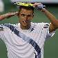 O russo Mikhail Youzhny comemora vitória sobre o sérvio Janko Tipsarevic no ATP de Dubai