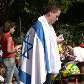 Vestido com bandeira de Israel, jovem participa da Marcha para Jesus, em São Paulo. 03/06/2010 Vestido com bandeira de Israel, jovem participa da Marcha para Jesus, em São Paulo. 03/06/2010