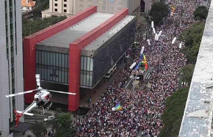 16ª Parada do Orgulho LGBT acontece em SP