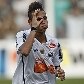 Neymar brinca imitando máscara no gol da vitória por 1 a 0 do Santos sobre a Ponte Preta Neymar brinca imitando máscara no gol da vitória por 1 a 0 do Santos sobre a Ponte Preta