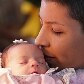 Simone Calixto morava no Canadá havia 8 anos e descobriu um câncer de mama durante a gravidez