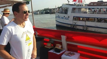 Doria tira fotos na Sé - Pedro Venceslau/Estadão Doria tira fotos na Sé - Pedro Venceslau/Estadão