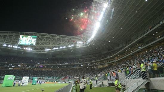 Em alta tensão, Palmeiras ainda não sabe onde vai jogar