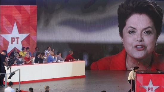 Em vídeo, Dilma diz que oposição quer democracia sem povo