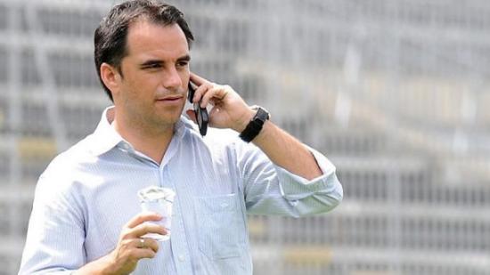 Alvo dos candidatos, Rodrigo Caetano vira o salvador do Palmeiras