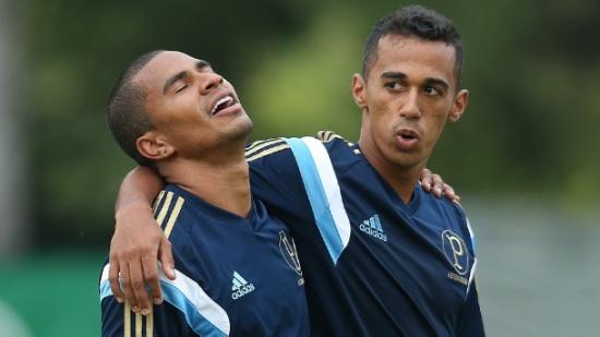Mesmo a contragosto, Juninho fica no Palmeiras até dezembro