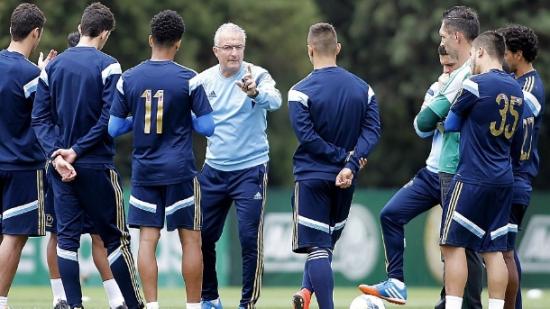 Dorival Júnior nega boicote aos argentinos no Palmeiras