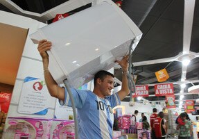 SP: loja de departamento oferece descontos de até 70% em produtos