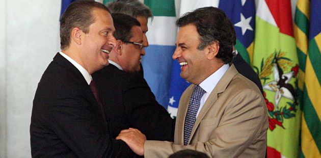 Por CPI da Petrobrás, Aécio e Campos repetem tática eleitoral no Congresso