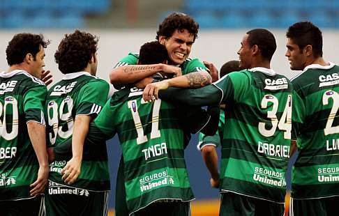 [Imagen: Palmeiras_comemoracao_30102010_RobsonFer...AE_486.jpg]