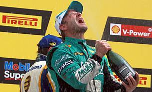 Barrichello tem 1&ordm; p&oacute;dio na Stock