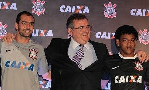 Caixa volta a pagar Corinthians