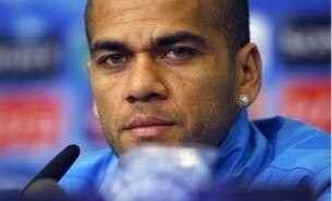 Mano corta Daniel Alves