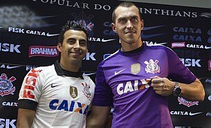Corinthians apresenta reforços