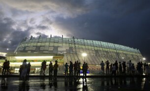 Opine sobre Arena Pernambuco