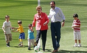 Dilma inaugura Man&eacute; Garrincha