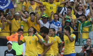 Sele&ccedil;&atilde;o bate M&eacute;xico