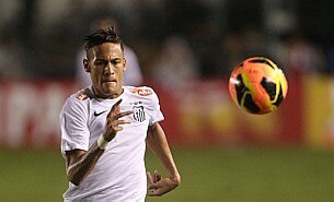 Neymar evita falar do Barcelona