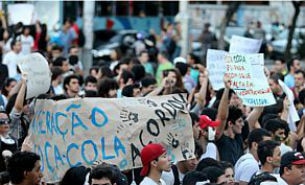 Protesto dentro do Castel&atilde;o