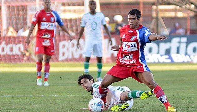 Com 22 pontos, Palmeiras ocupa o 2.º lugar da tabela da Série B, atrás do Chapecoense